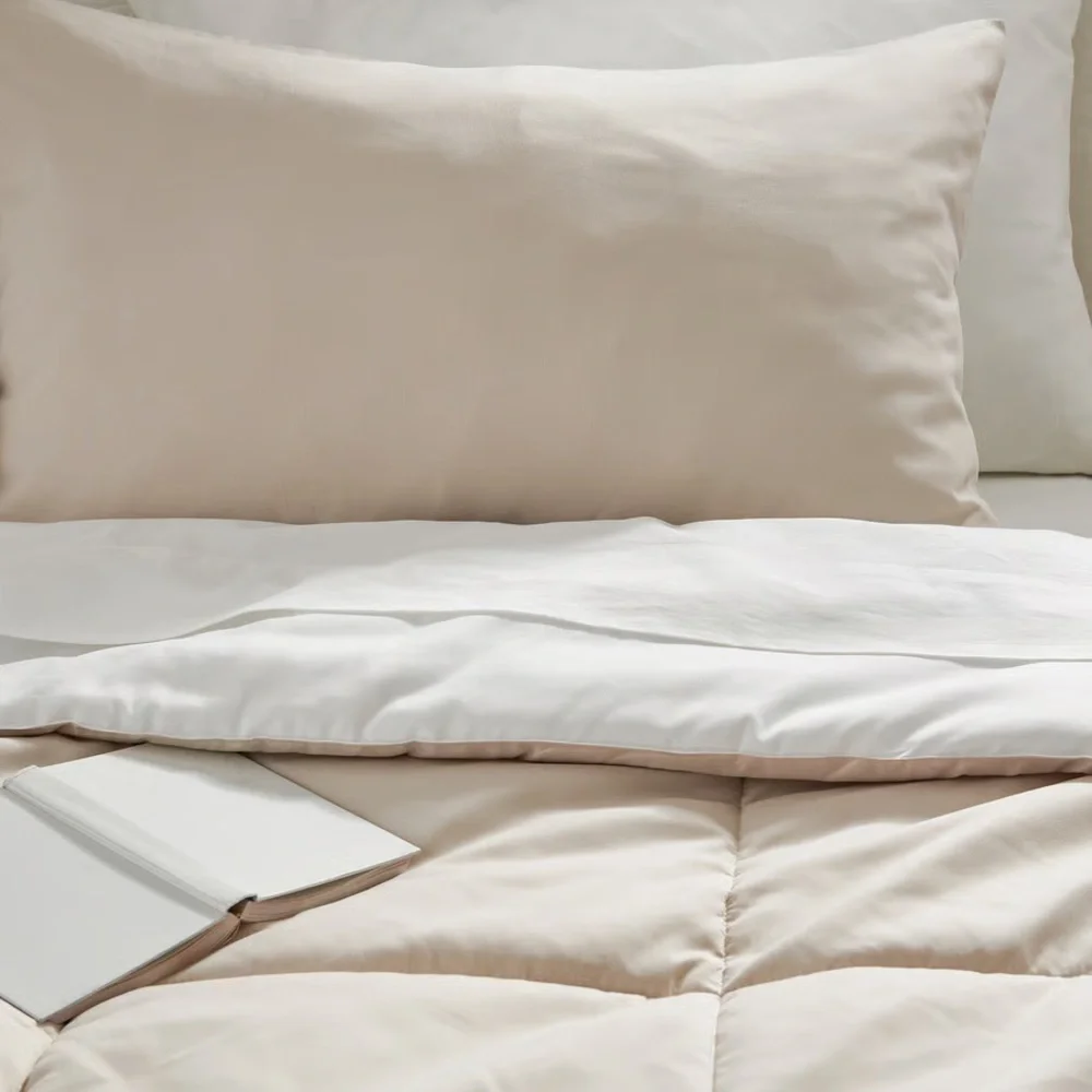 White and Cream Comforter Set